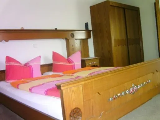 Zur Limbacher Muhle 2* לימבך