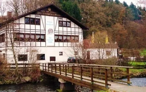 Zur Limbacher Muhle 2*